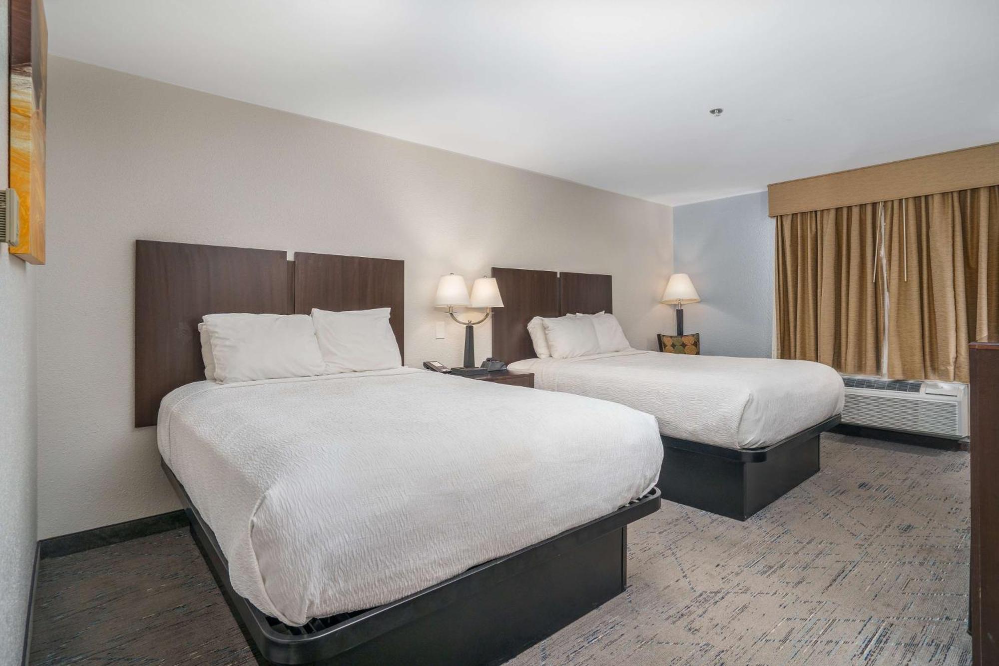 Western Silvercreek 3*